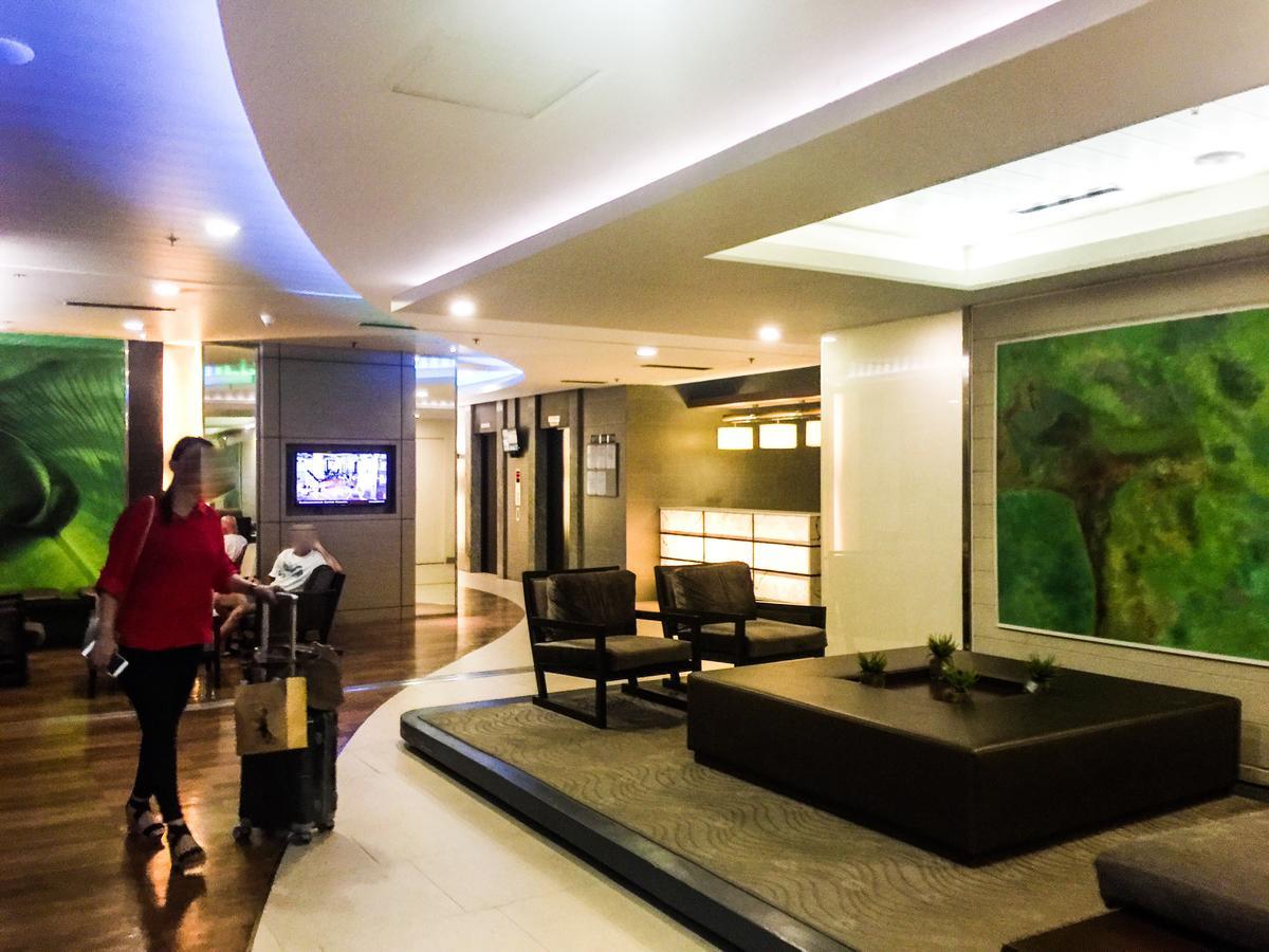 Antel Serenity Suites At Poblacion Makati Makati City Kültér fotó